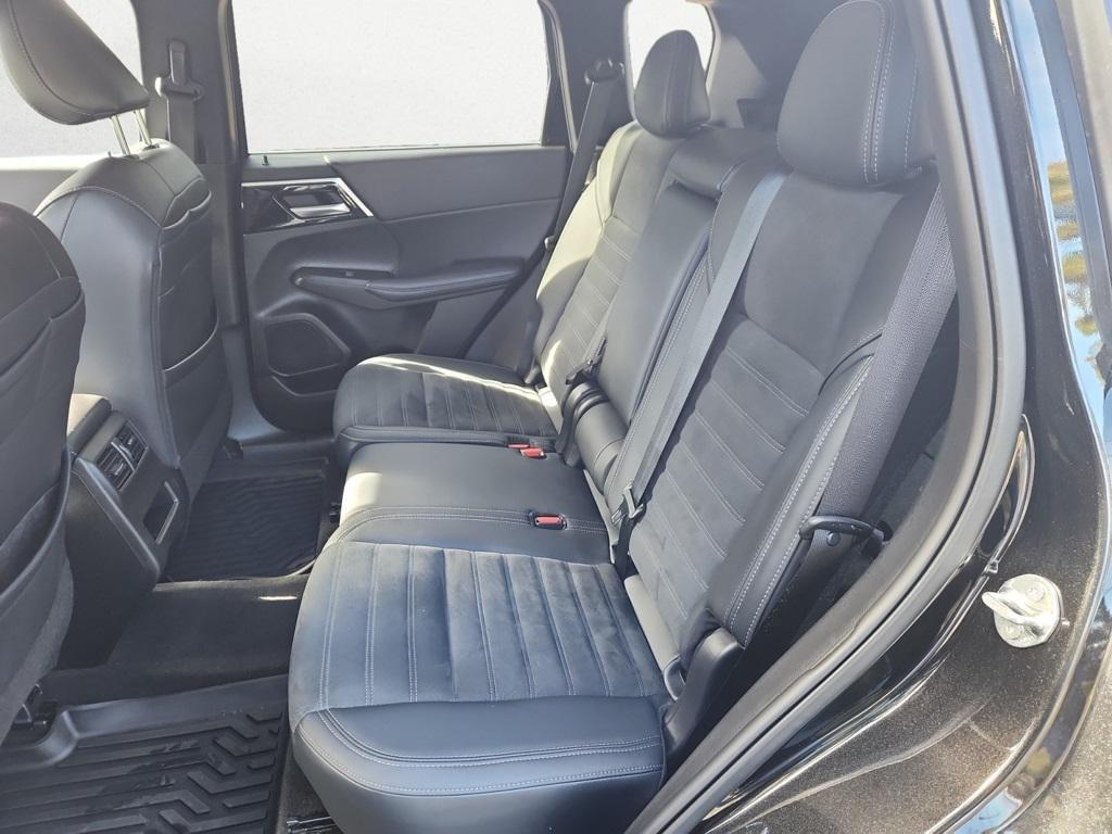 used 2024 Mitsubishi Outlander car, priced at $27,900