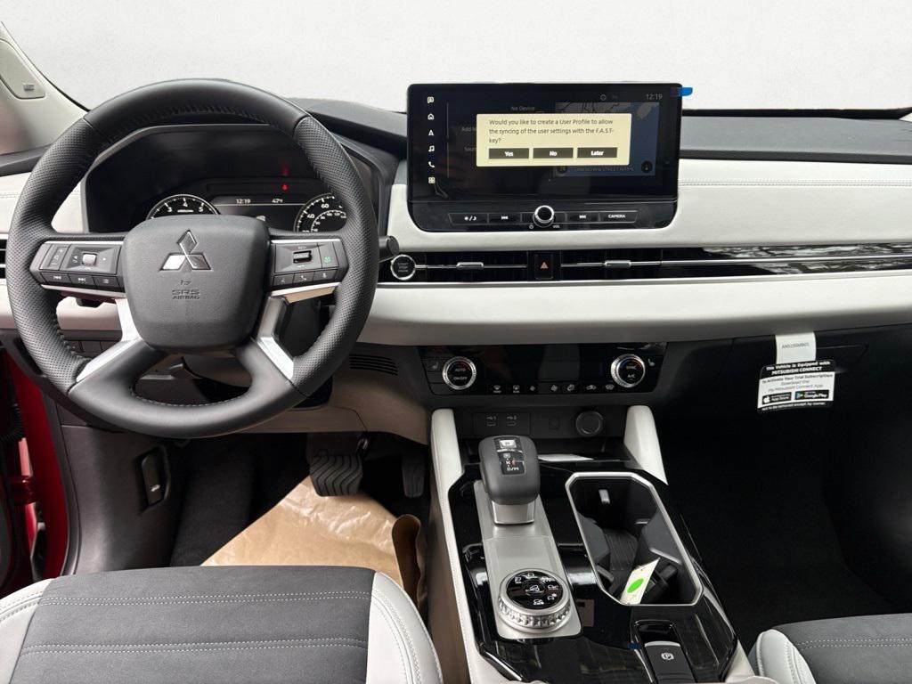 new 2025 Mitsubishi Outlander car, priced at $38,280