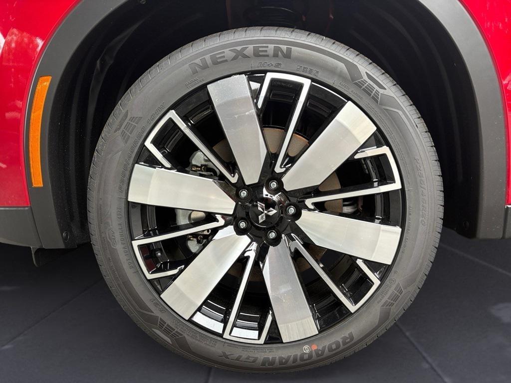 new 2025 Mitsubishi Outlander car, priced at $38,280