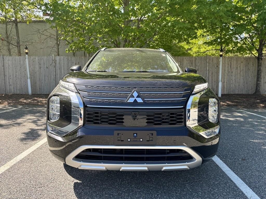 new 2024 Mitsubishi Outlander car, priced at $41,645