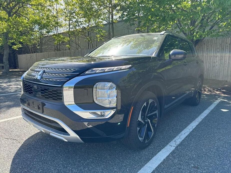 new 2024 Mitsubishi Outlander car, priced at $41,645