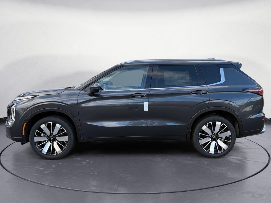 new 2025 Mitsubishi Outlander car, priced at $43,100