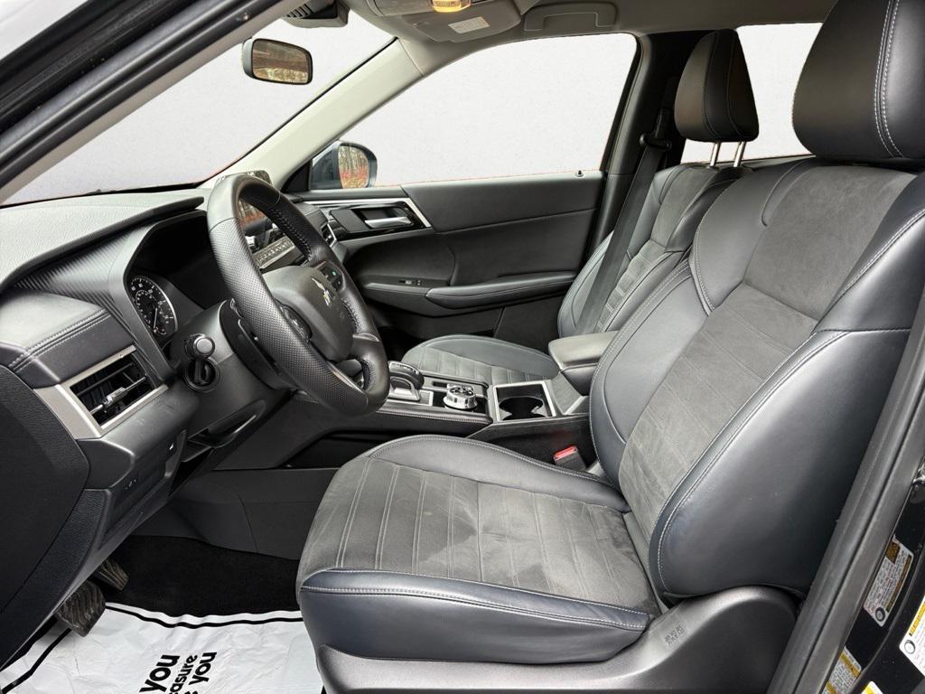 used 2023 Mitsubishi Outlander car, priced at $25,500
