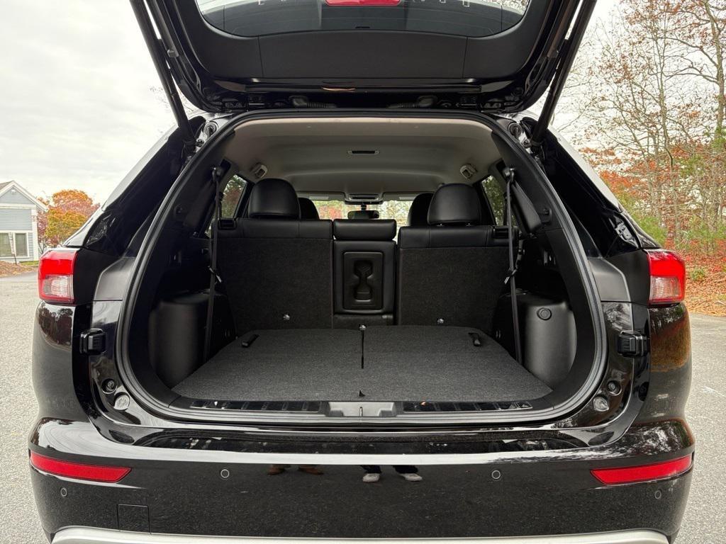 used 2023 Mitsubishi Outlander car, priced at $25,500