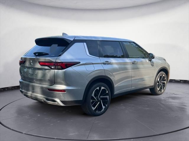 new 2024 Mitsubishi Outlander car, priced at $35,770