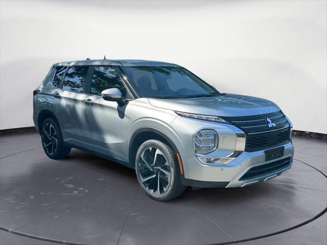 new 2024 Mitsubishi Outlander car, priced at $35,770