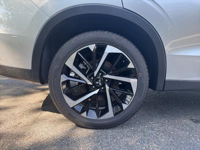 new 2024 Mitsubishi Outlander car, priced at $35,770