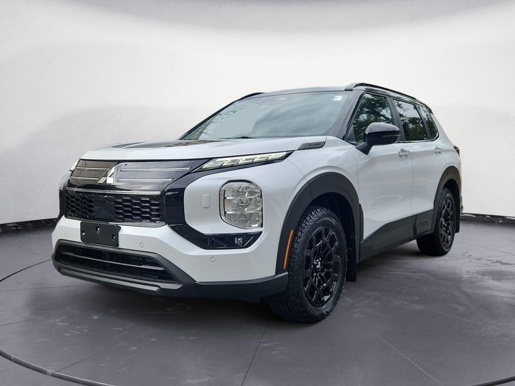 new 2025 Mitsubishi Outlander car, priced at $42,485