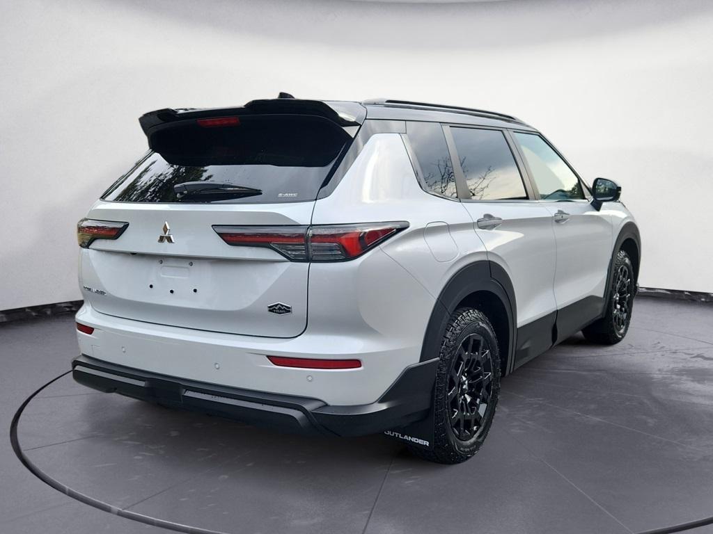 new 2025 Mitsubishi Outlander car, priced at $42,485