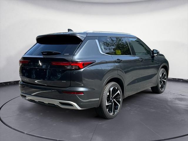 new 2024 Mitsubishi Outlander car, priced at $39,070