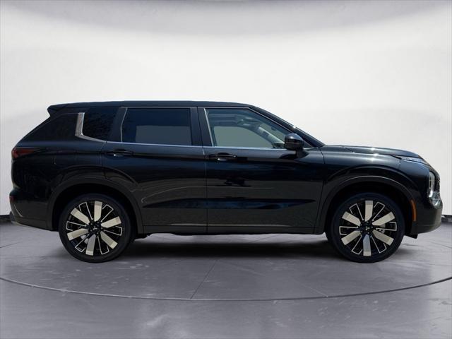 new 2025 Mitsubishi Outlander car, priced at $40,350