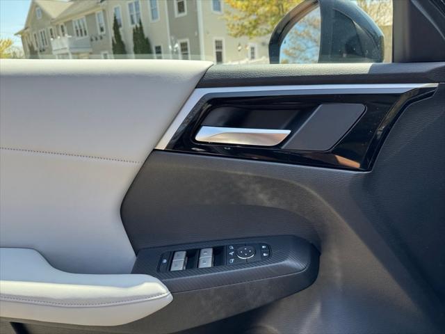 new 2025 Mitsubishi Outlander car, priced at $40,350