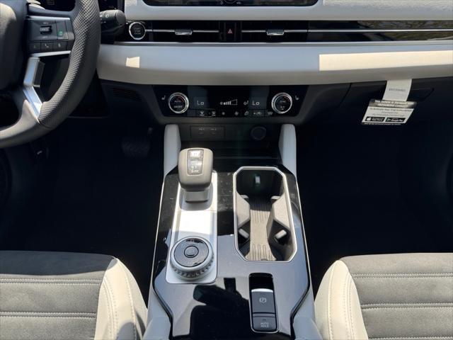 new 2025 Mitsubishi Outlander car, priced at $40,350