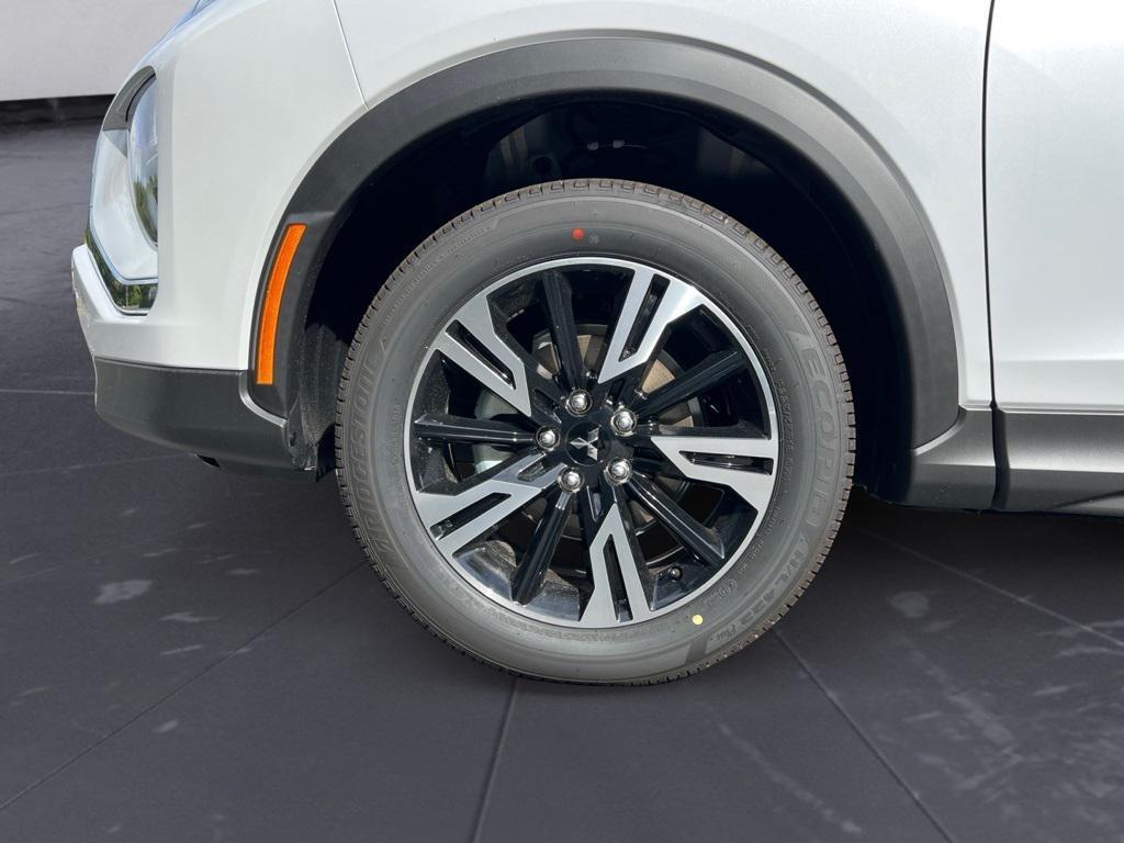 new 2025 Mitsubishi Eclipse Cross car, priced at $30,095