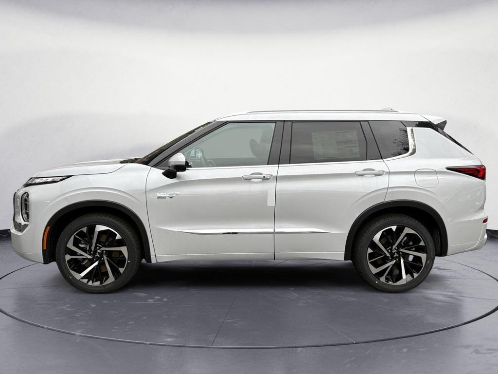 new 2025 Mitsubishi Outlander PHEV car, priced at $50,130