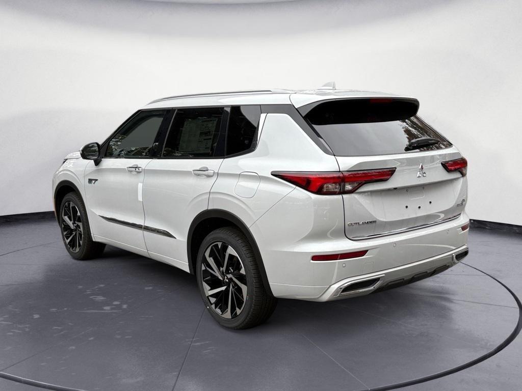 new 2025 Mitsubishi Outlander PHEV car, priced at $50,130