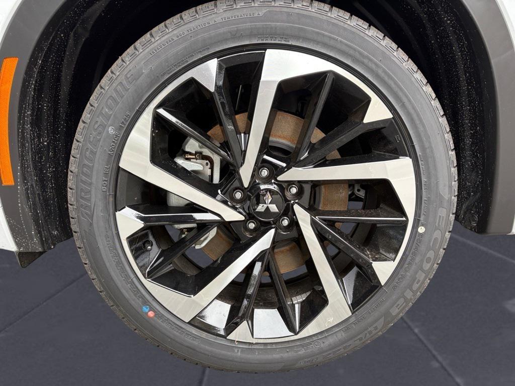 new 2025 Mitsubishi Outlander PHEV car, priced at $50,130