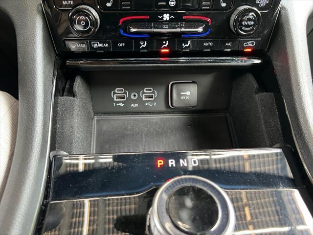 used 2022 Jeep Grand Cherokee car, priced at $31,900