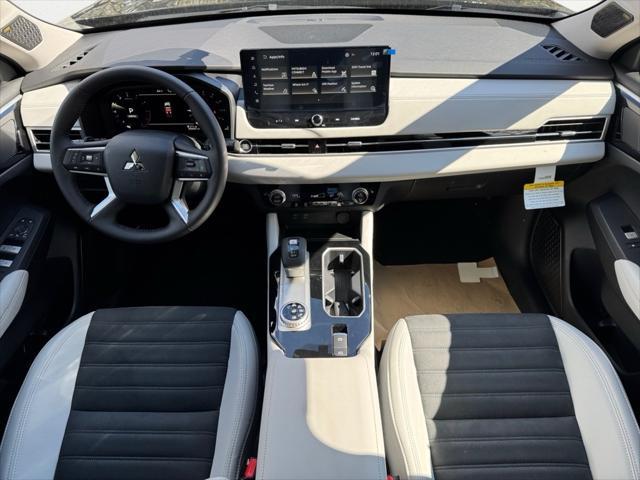 new 2025 Mitsubishi Outlander car, priced at $40,460