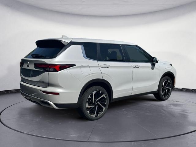 new 2024 Mitsubishi Outlander car, priced at $36,355