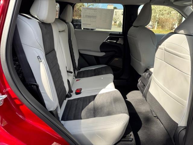 new 2025 Mitsubishi Outlander car, priced at $40,565