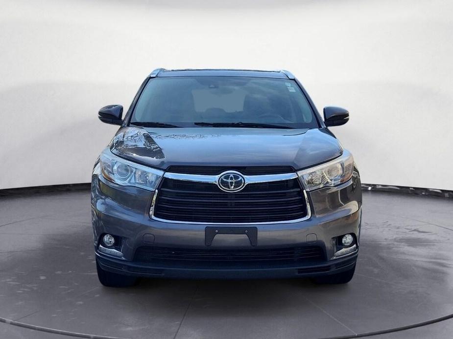 used 2014 Toyota Highlander car, priced at $19,995