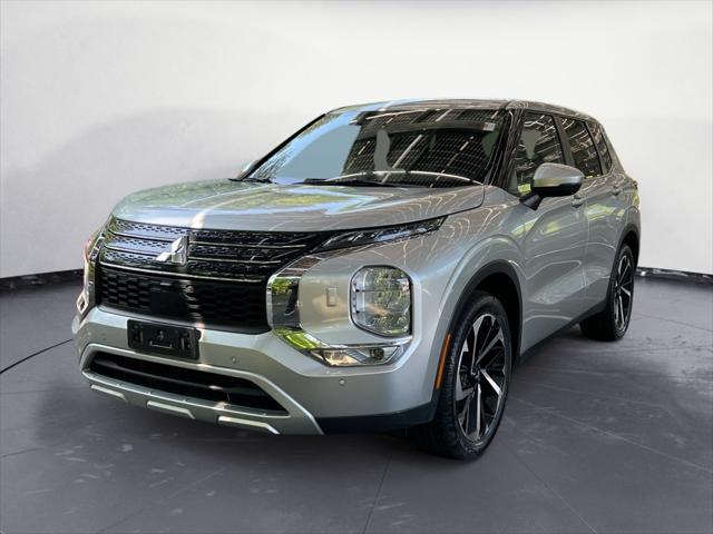 used 2022 Mitsubishi Outlander car, priced at $24,900