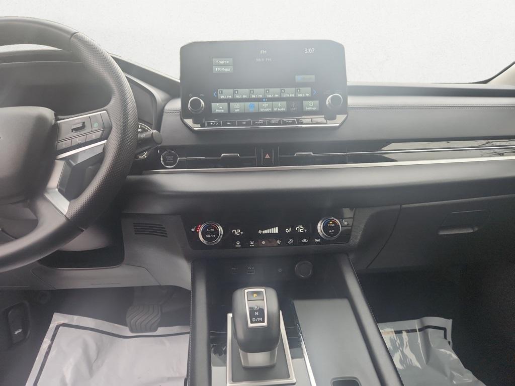 used 2024 Mitsubishi Outlander car, priced at $26,500