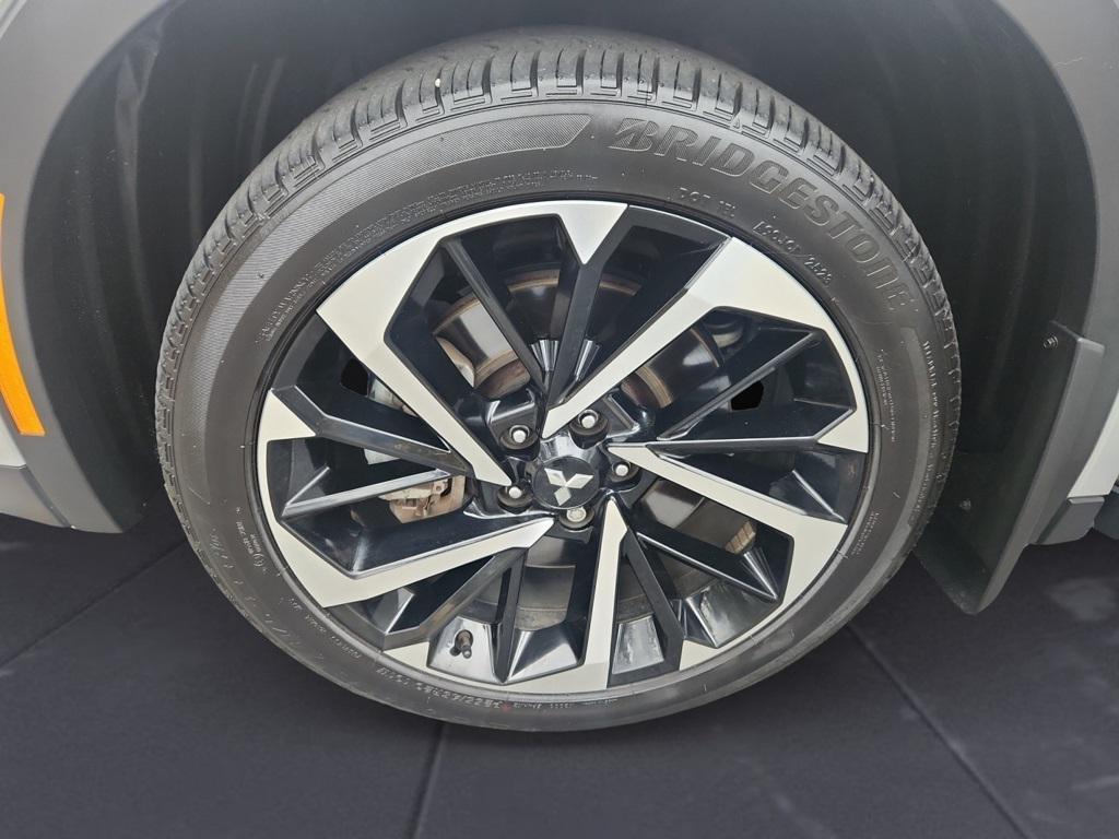 used 2024 Mitsubishi Outlander car, priced at $26,500