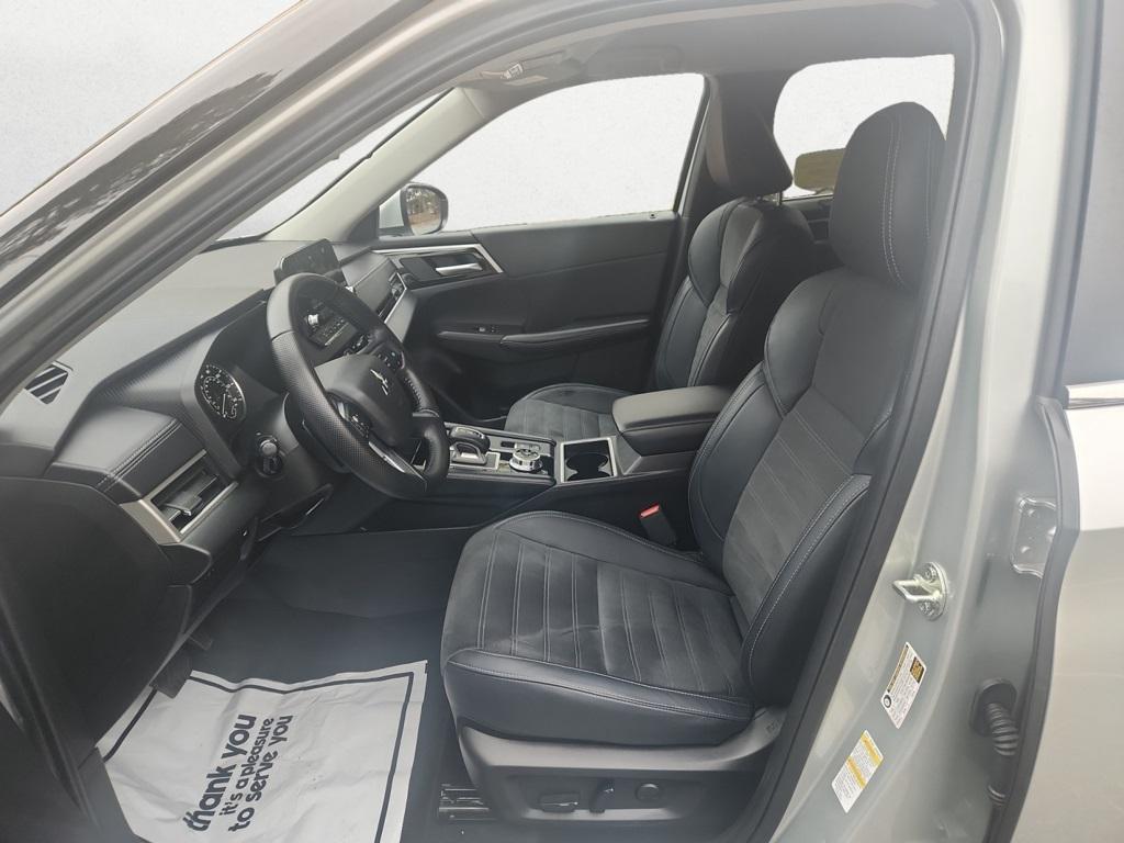 used 2024 Mitsubishi Outlander car, priced at $26,500