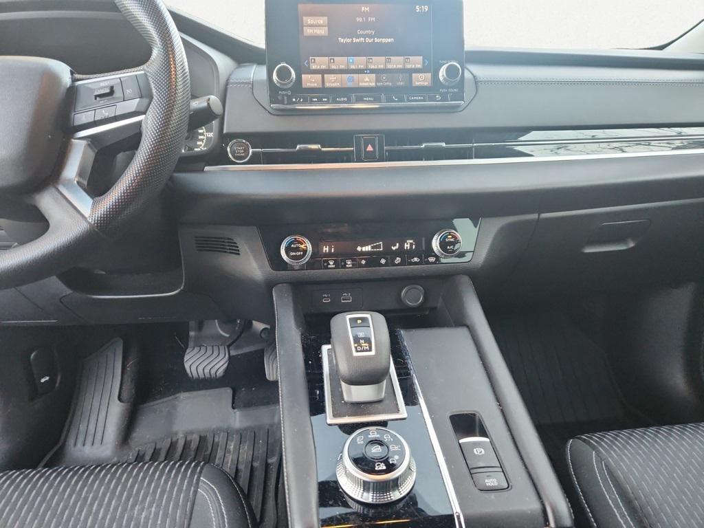 used 2022 Mitsubishi Outlander car, priced at $21,695