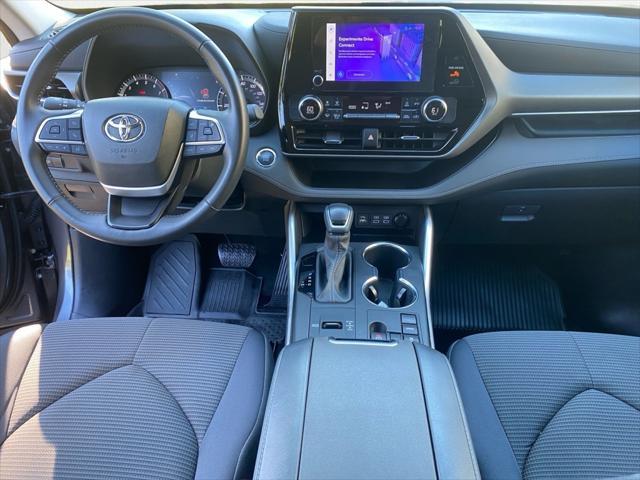 used 2023 Toyota Highlander car, priced at $33,000