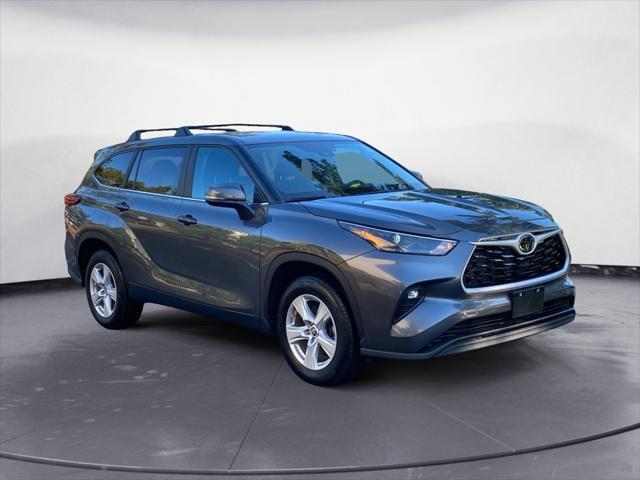 used 2023 Toyota Highlander car, priced at $33,000