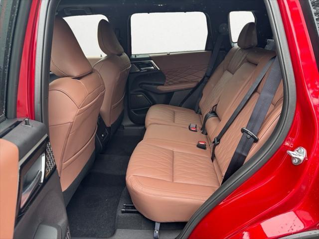new 2025 Mitsubishi Outlander car, priced at $45,390