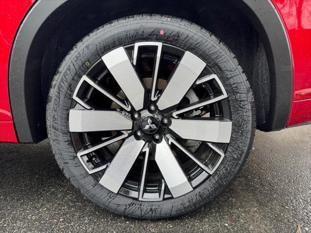 new 2025 Mitsubishi Outlander car, priced at $45,390