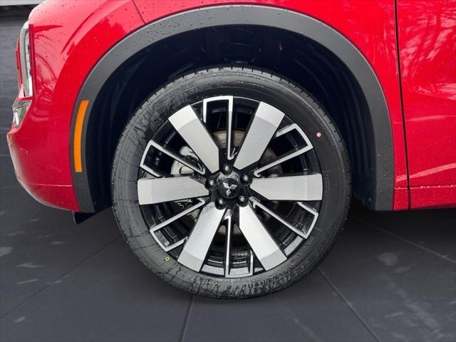 new 2025 Mitsubishi Outlander car, priced at $45,390