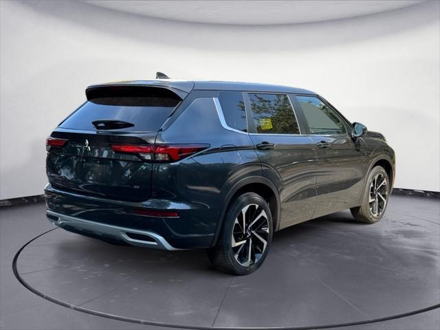 new 2024 Mitsubishi Outlander car, priced at $36,000