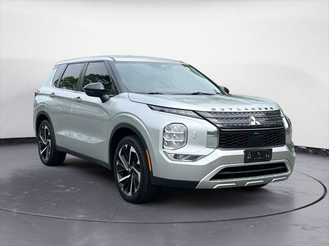 used 2022 Mitsubishi Outlander car, priced at $24,900