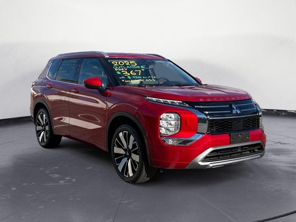 new 2025 Mitsubishi Outlander car, priced at $43,545