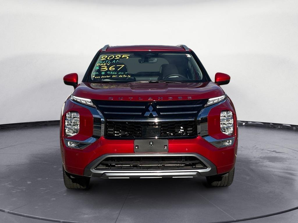 new 2025 Mitsubishi Outlander car, priced at $43,545