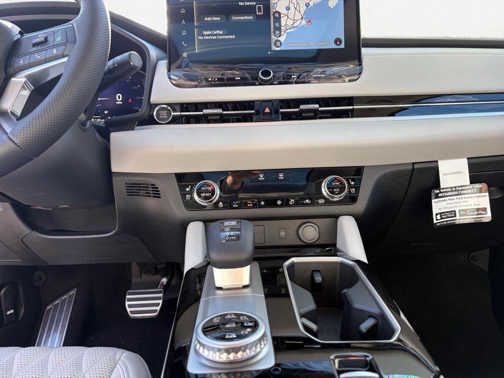 new 2025 Mitsubishi Outlander car, priced at $43,545