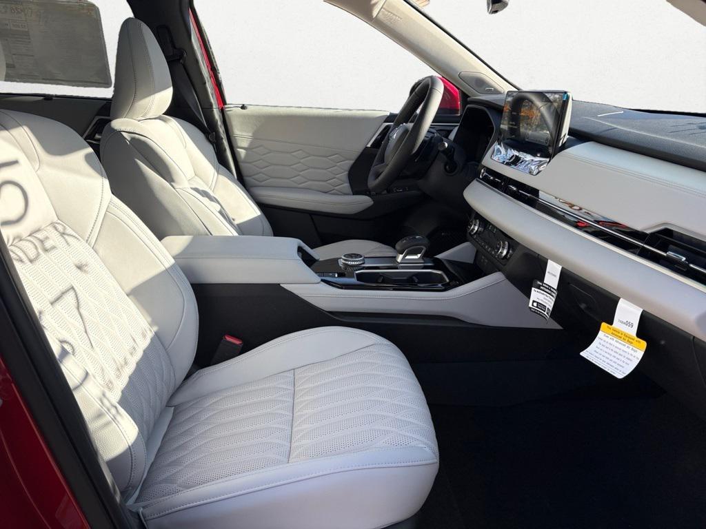 new 2025 Mitsubishi Outlander car, priced at $43,545
