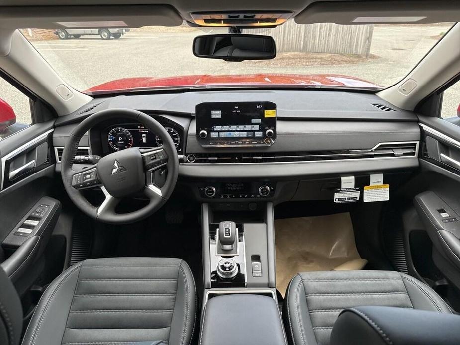 new 2024 Mitsubishi Outlander car, priced at $38,460