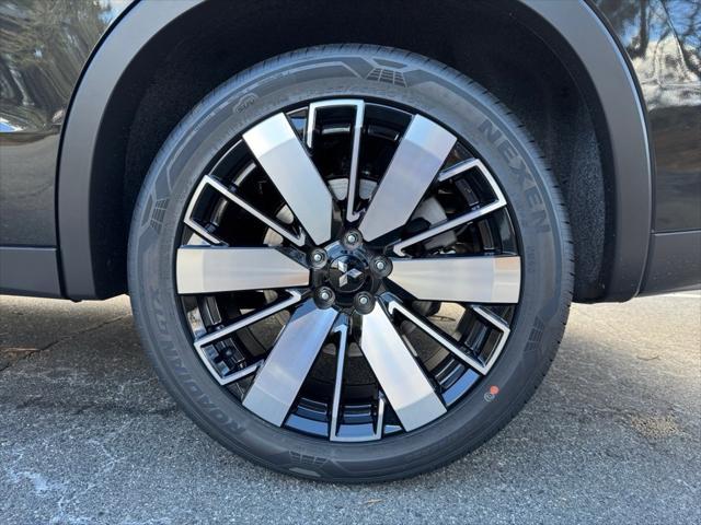 new 2025 Mitsubishi Outlander car, priced at $40,625