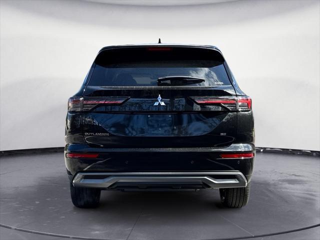 new 2025 Mitsubishi Outlander car, priced at $40,625