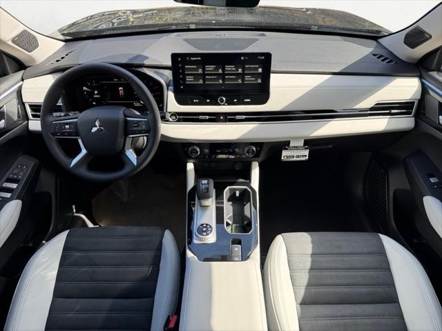 new 2025 Mitsubishi Outlander car, priced at $40,625