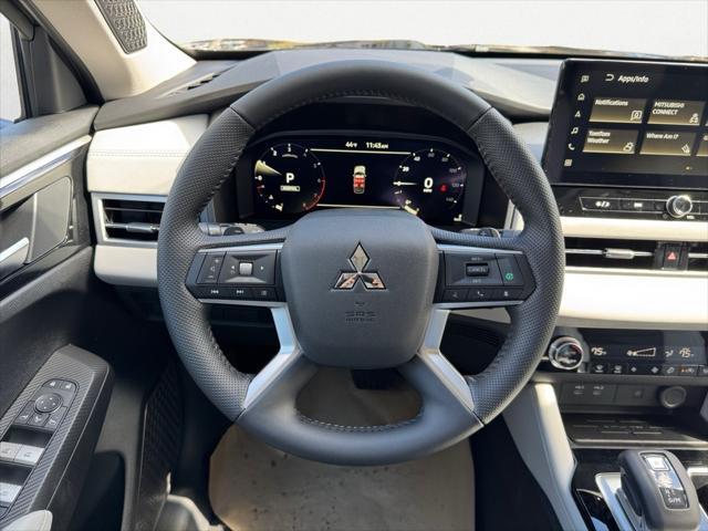 new 2025 Mitsubishi Outlander car, priced at $40,625