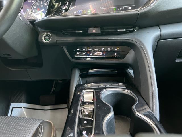 used 2023 Buick Envision car, priced at $23,900