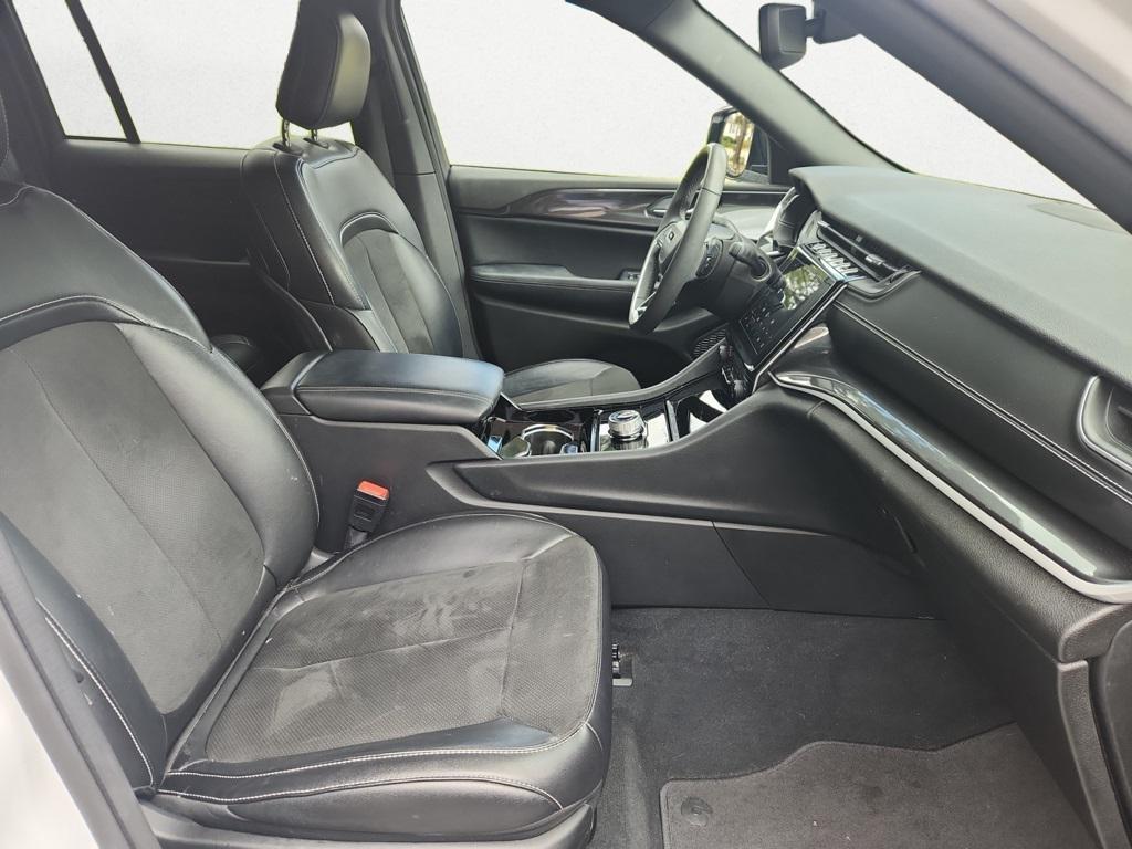 used 2023 Jeep Grand Cherokee car, priced at $32,550