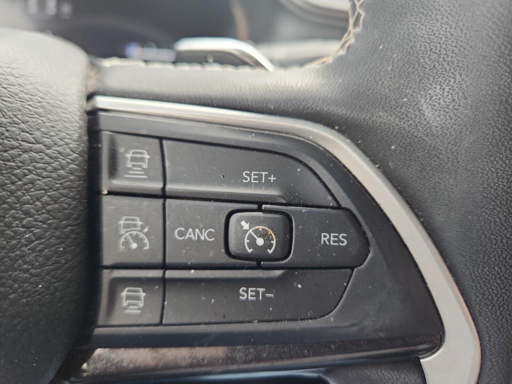 used 2023 Jeep Grand Cherokee car, priced at $32,550